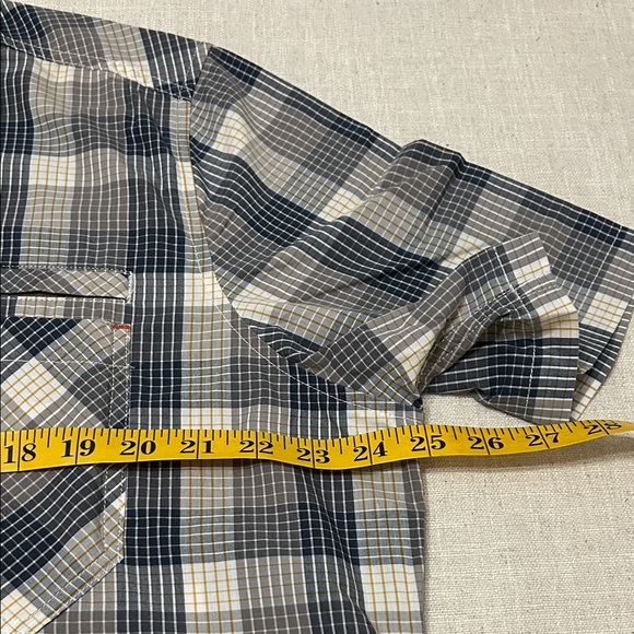 L.L. Bean Shirt Men’s L Navy/White Plaid Casual Button Down Comfort Stretch - Picture 4 of 14